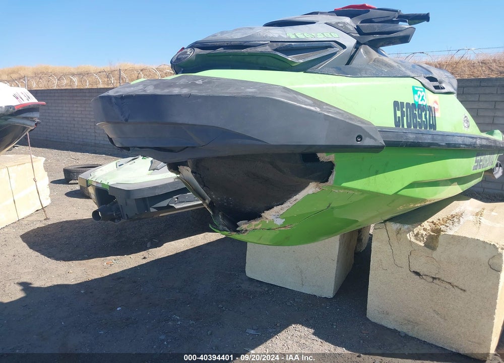 2020 SEADOO RTX300 VIN: YDV58789C020