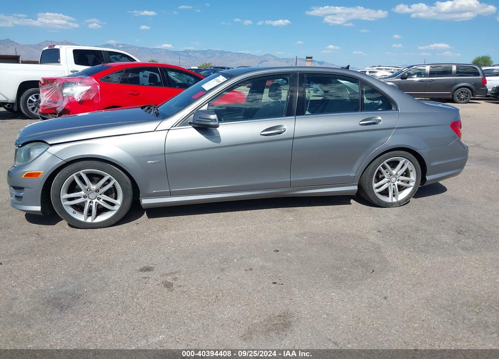2012 MERCEDES-BENZ C 250 LUXURY/SPORT VIN: WDDGF4HB6CA621760