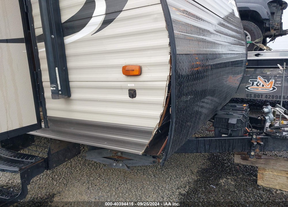 2017 KEYSTONE HIDEOUT M27DBS VIN: 4YDT19F27HN203051