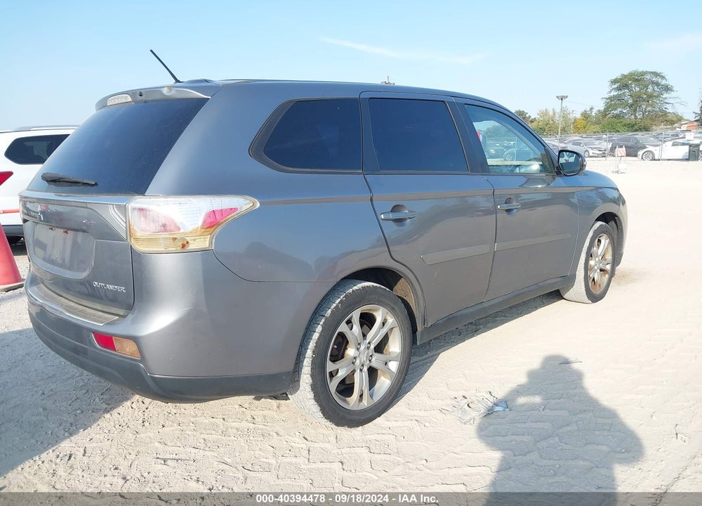 2014 MITSUBISHI OUTLANDER SE VIN: JA4AD3A34EZ008540