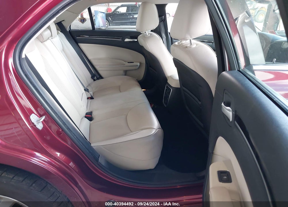2018 CHRYSLER 300 LIMITED AWD VIN: 2C3CCAKG7JH250941