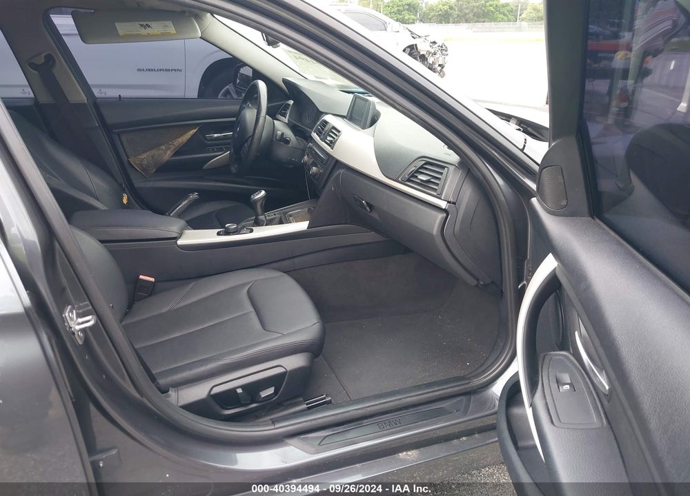 2013 BMW 328I VIN: WBA3A5C53DF453463