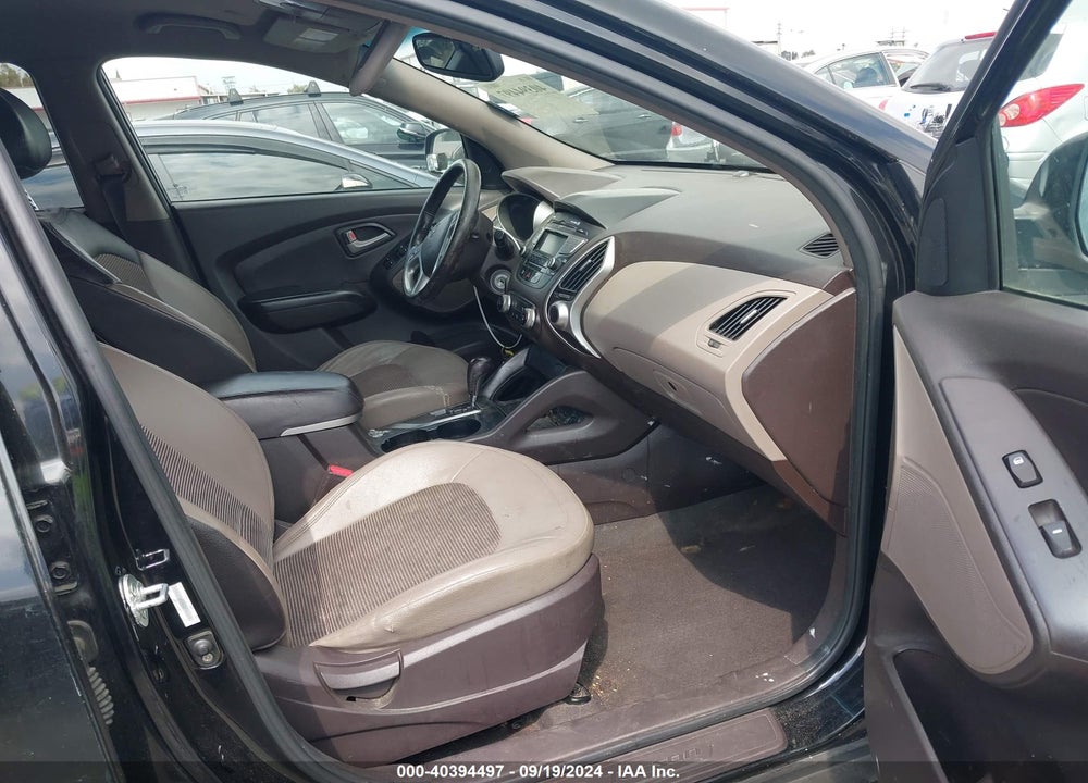 2012 HYUNDAI TUCSON GLS VIN: KM8JU3AC8CU394049
