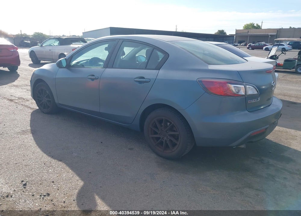 2011 MAZDA 3 I SPORT VIN: JM1BL1UG4B1362505