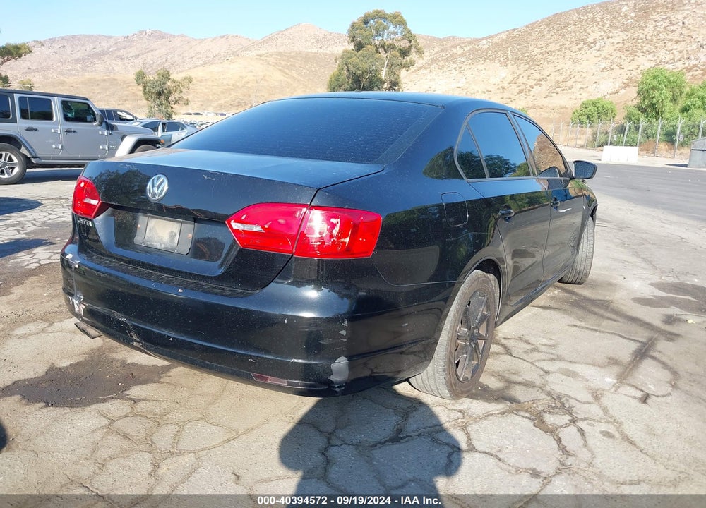 2012 VOLKSWAGEN JETTA 2.0L BASE/2.0L S VIN: 3VW2K7AJ1CM346110