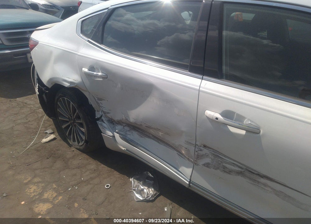 2017 KIA CADENZA PREMIUM VIN: KNALC4J15H5080331