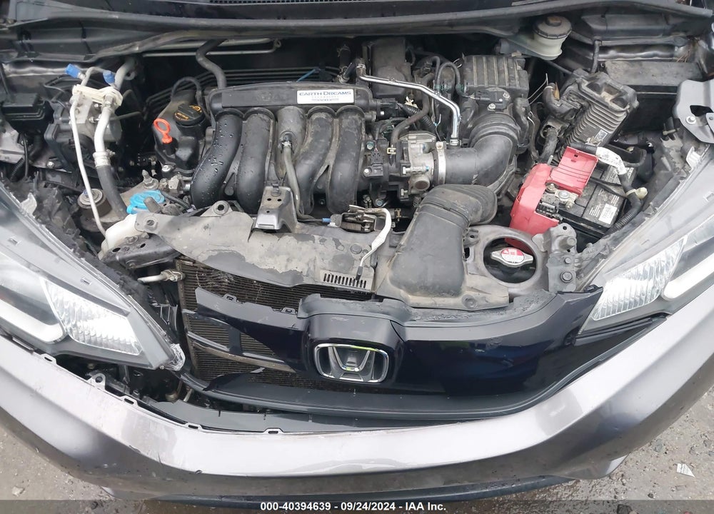 2015 HONDA FIT LX VIN: 3HGGK5H50FM706303