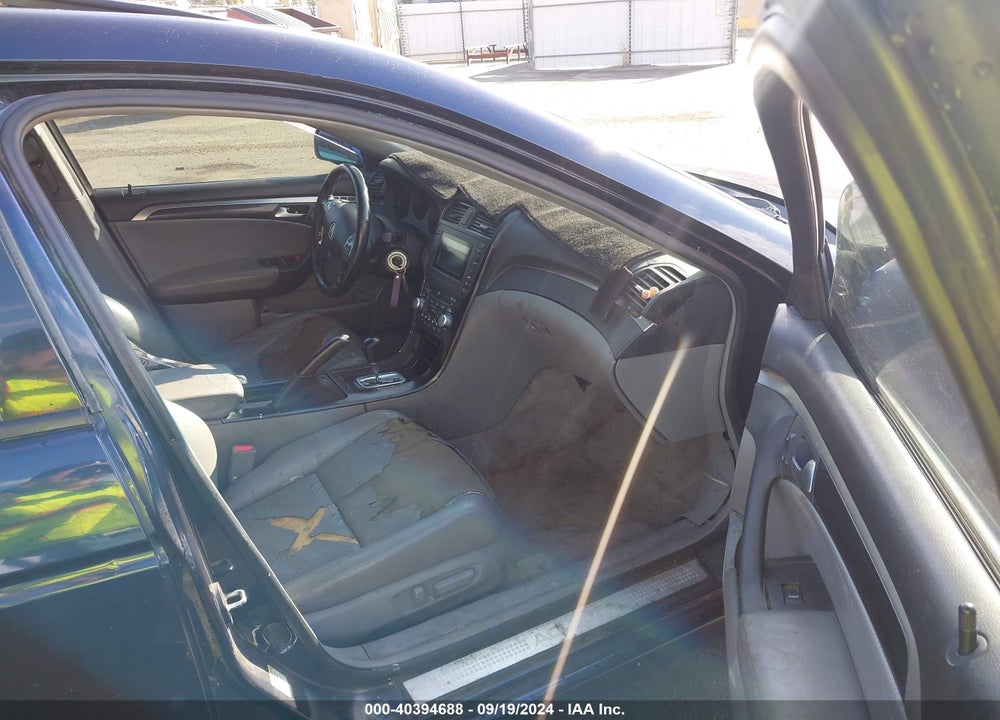 2004 ACURA TL VIN: 19UUA66204A024889
