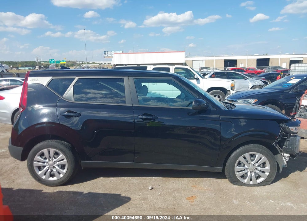 2020 KIA SOUL LX VIN: KNDJ23AU2L7085470