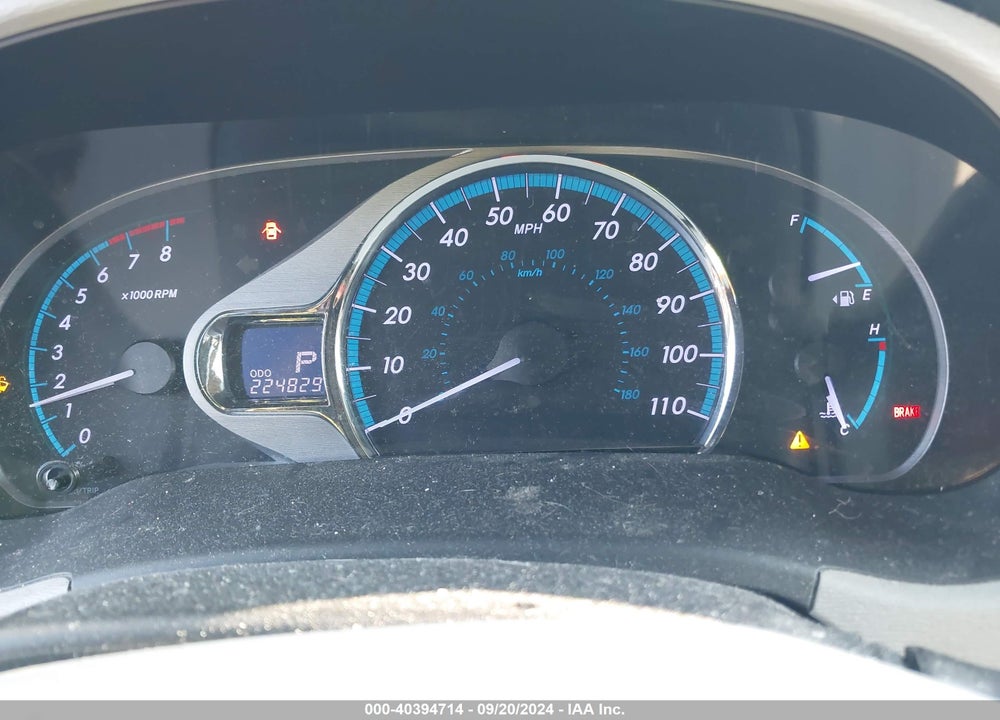 2011 TOYOTA SIENNA XLE V6 VIN: 5TDYK3DC1BS082551