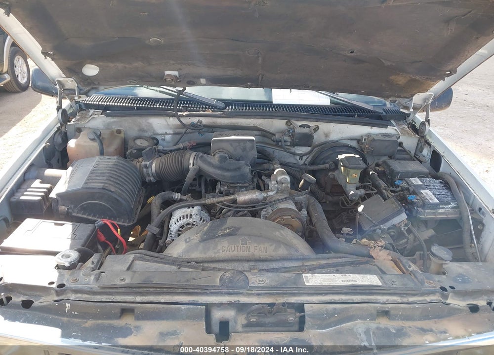 1998 CHEVROLET C1500 FLEETSIDE VIN: 2GCEC19R1W1161085