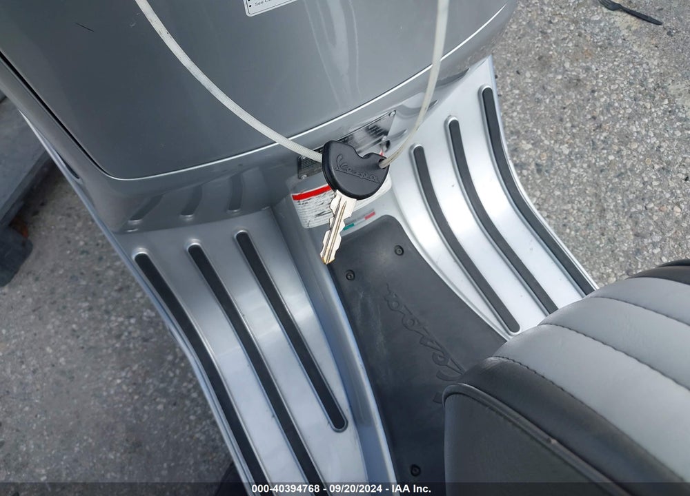 2016 VESPA GTS 300 SUPER VIN: ZAPM459L1G5300304