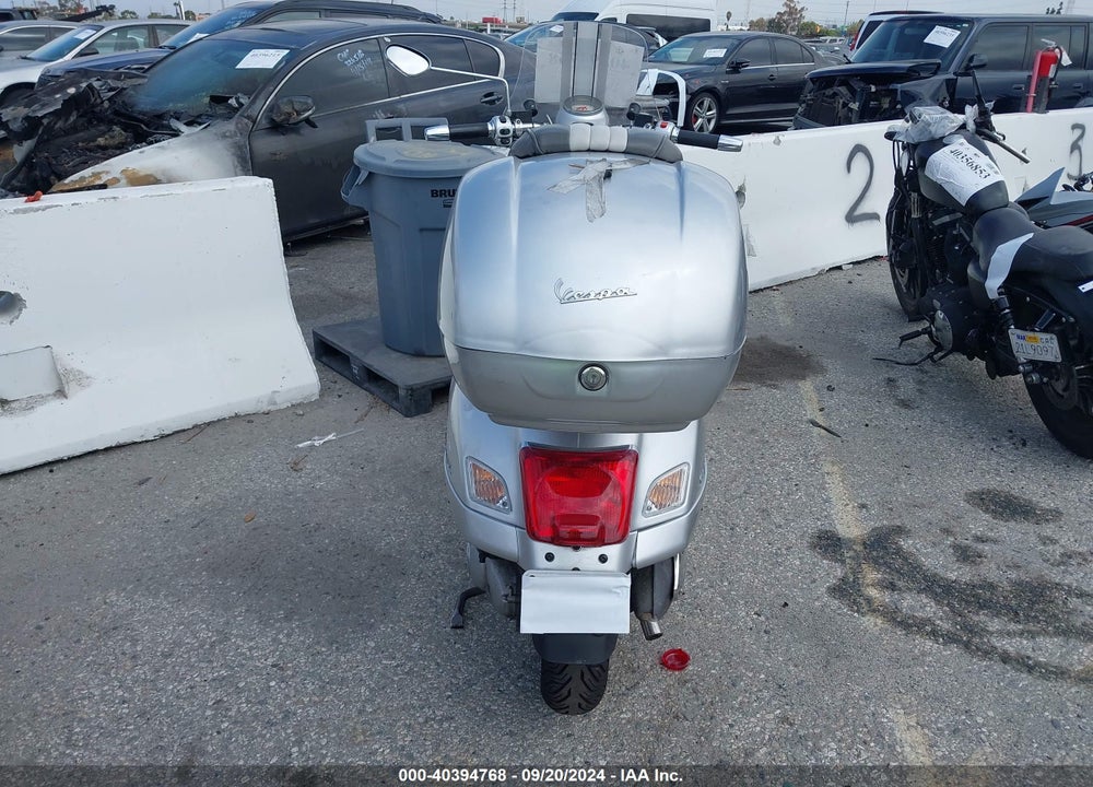 2016 VESPA GTS 300 SUPER VIN: ZAPM459L1G5300304
