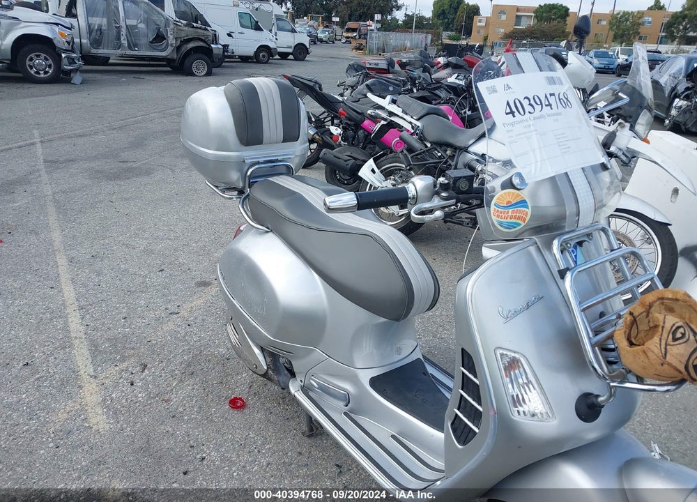 2016 VESPA GTS 300 SUPER VIN: ZAPM459L1G5300304