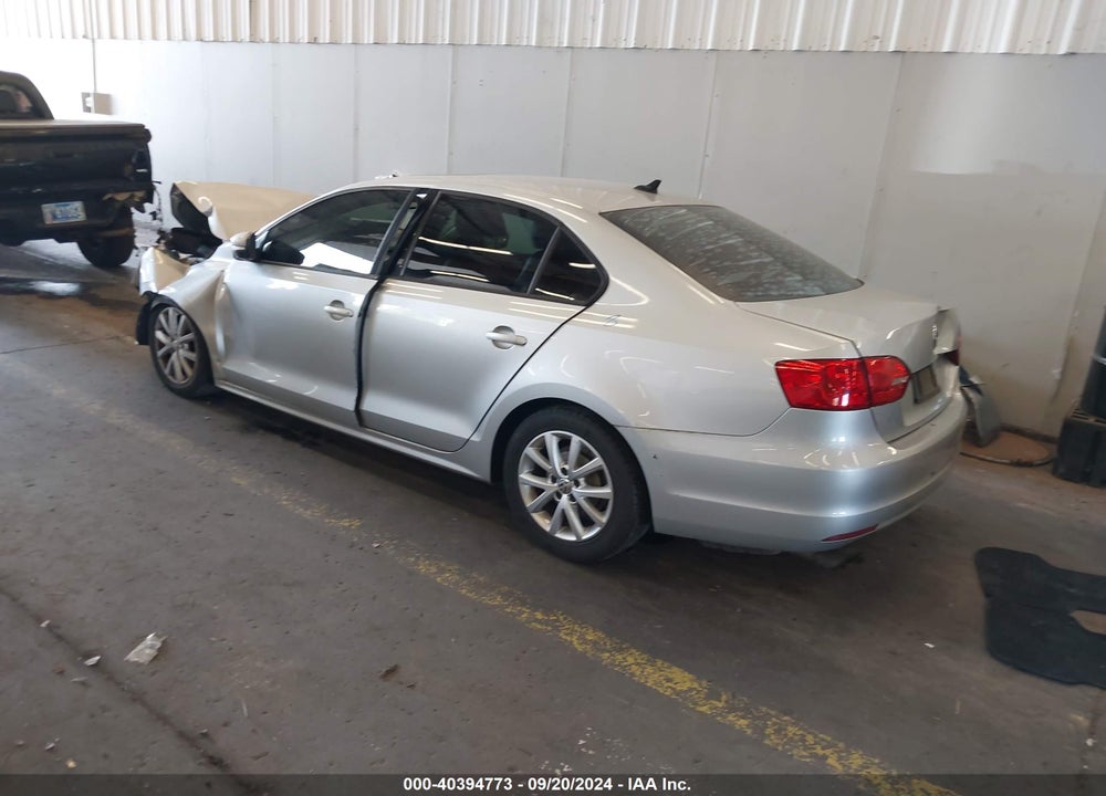 2011 VOLKSWAGEN JETTA 2.5L SE VIN: 3VWDZ7AJ3BM347455