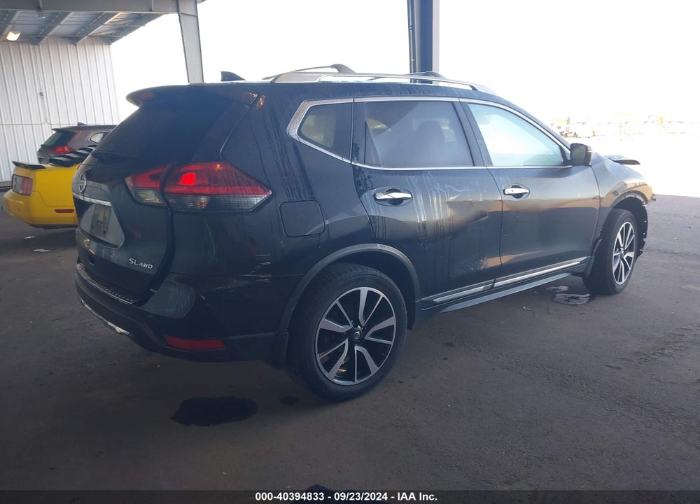 2018 NISSAN ROGUE SL VIN: JN8AT2MV0JW315333