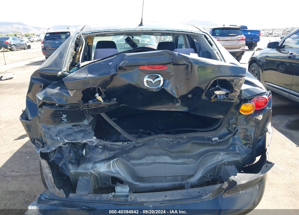 2004 MAZDA 3 S VIN: JM1BK123741208991