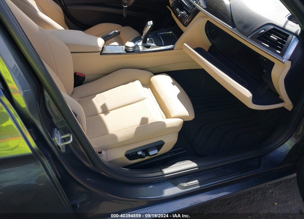 2018 BMW 320I XDRIVE VIN: WBA8E5G55JNV01700