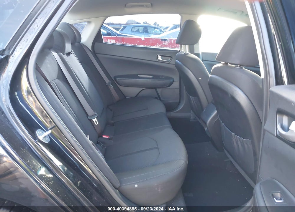 2016 KIA OPTIMA LX VIN: KNAGT4L30G5120457