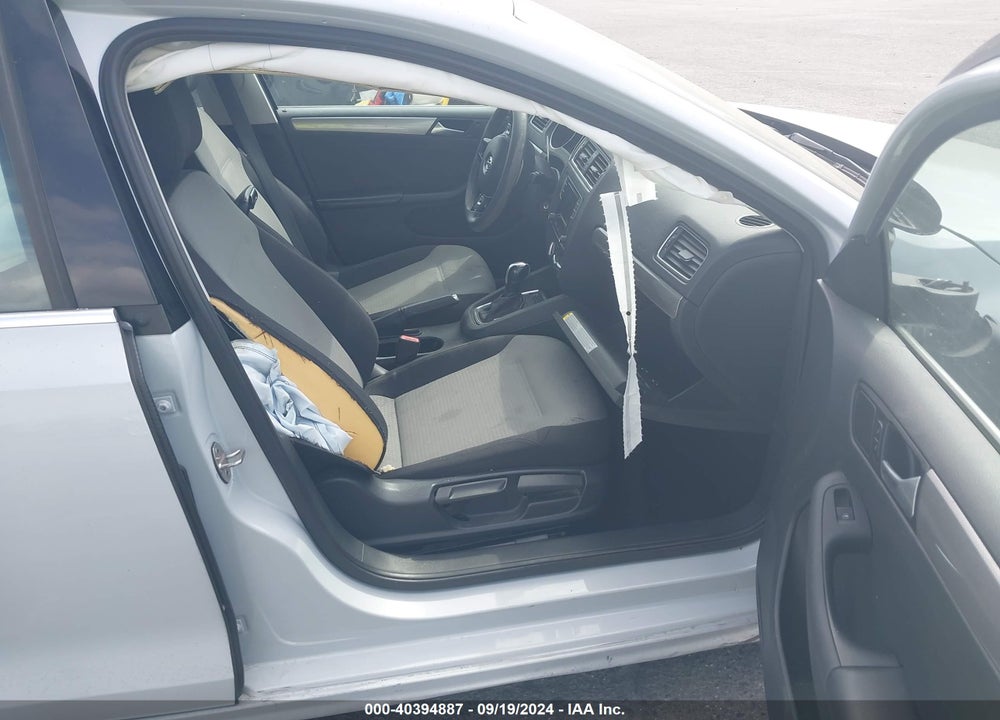 2017 VOLKSWAGEN JETTA 1.4T S VIN: 3VW2B7AJ7HM284509