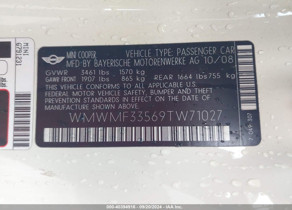 2009 MINI COOPER VIN: WMWMF33569TW71027