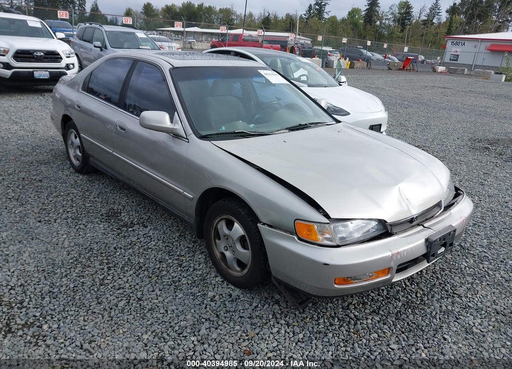 1997 HONDA ACCORD SE VIN: 1HGCD5608VA052663