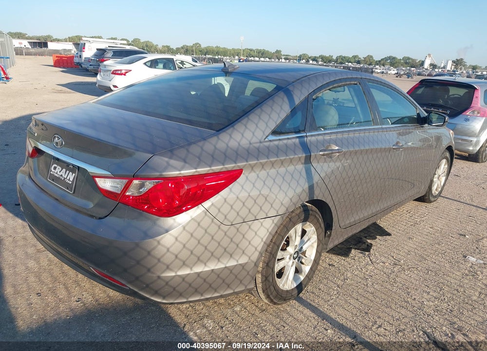 2013 HYUNDAI SONATA GLS VIN: 5NPEB4AC5DH556412