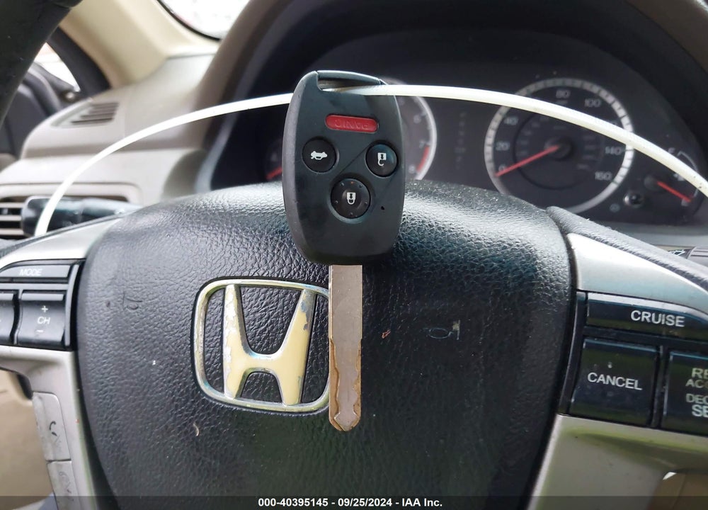 2010 HONDA ACCORD 2.4 EX-L VIN: 1HGCP2F87AA063644