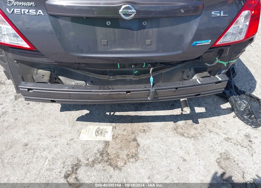 2015 NISSAN VERSA 1.6 SL VIN: 3N1CN7AP7FL885220