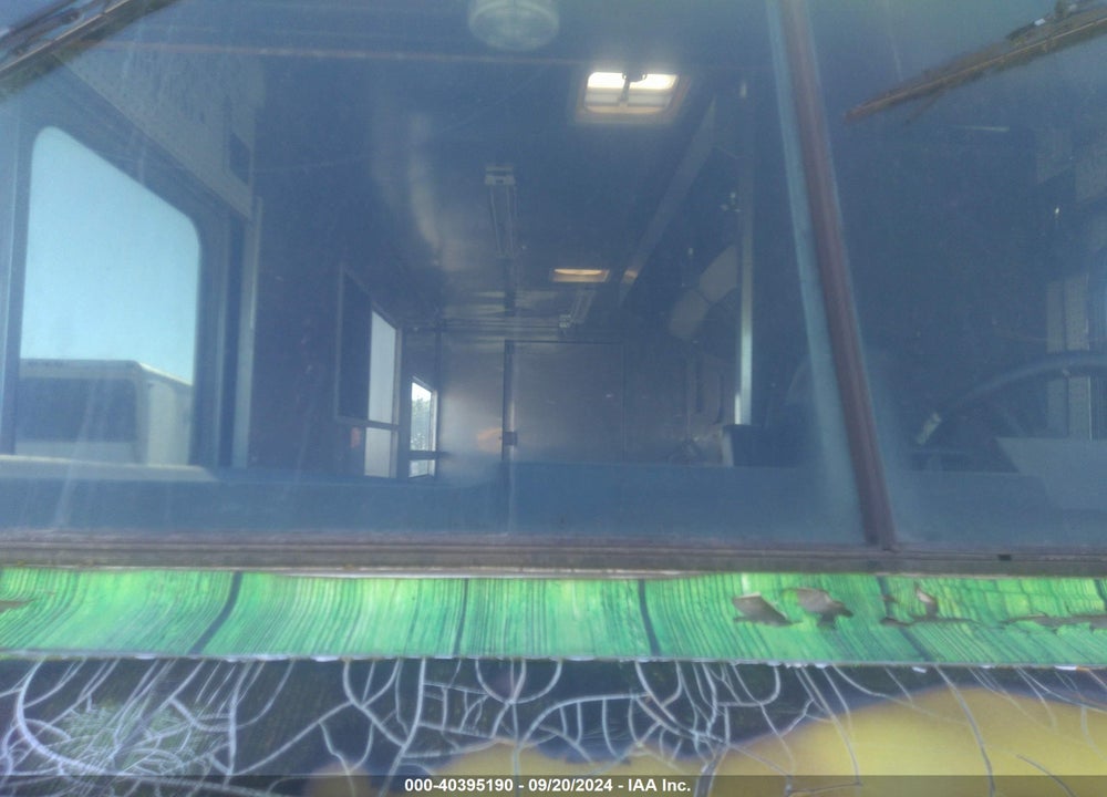 2000 WORKHORSE CUSTOM CHASSIS FORWARD CONTROL CHASSIS P3500 VIN: 5B4KP32R6Y3324796