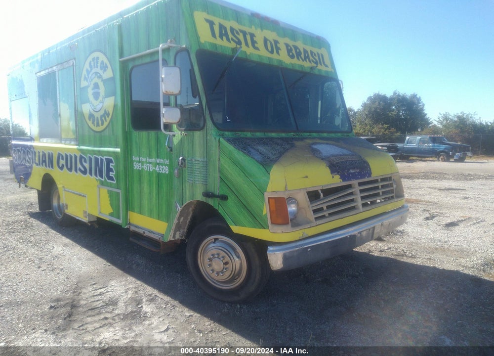 2000 WORKHORSE CUSTOM CHASSIS FORWARD CONTROL CHASSIS P3500 VIN: 5B4KP32R6Y3324796