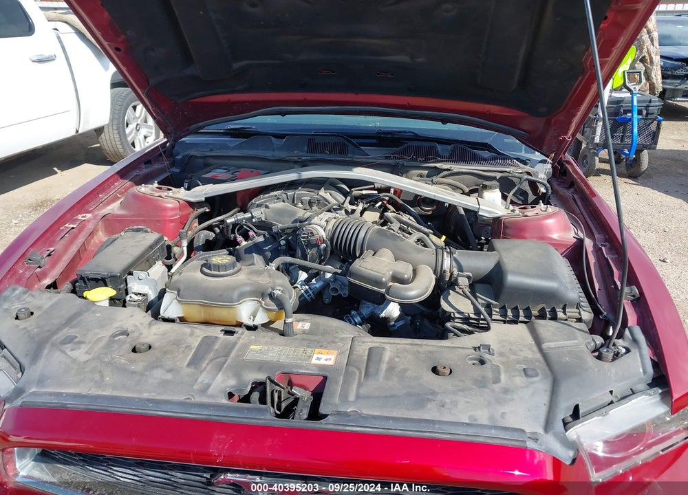 2014 FORD MUSTANG V6 VIN: 1ZVBP8EM3E5217175