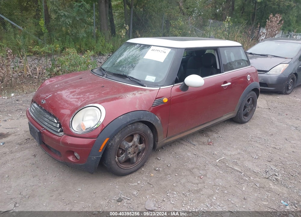 2009 MINI COOPER VIN: WMWMF33539TW73298