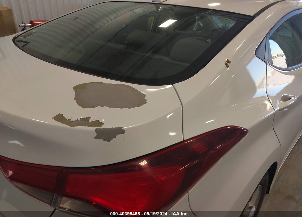 2015 HYUNDAI ELANTRA SE VIN: 5NPDH4AE7FH602062
