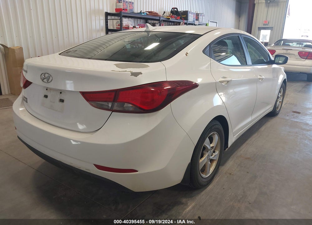 2015 HYUNDAI ELANTRA SE VIN: 5NPDH4AE7FH602062
