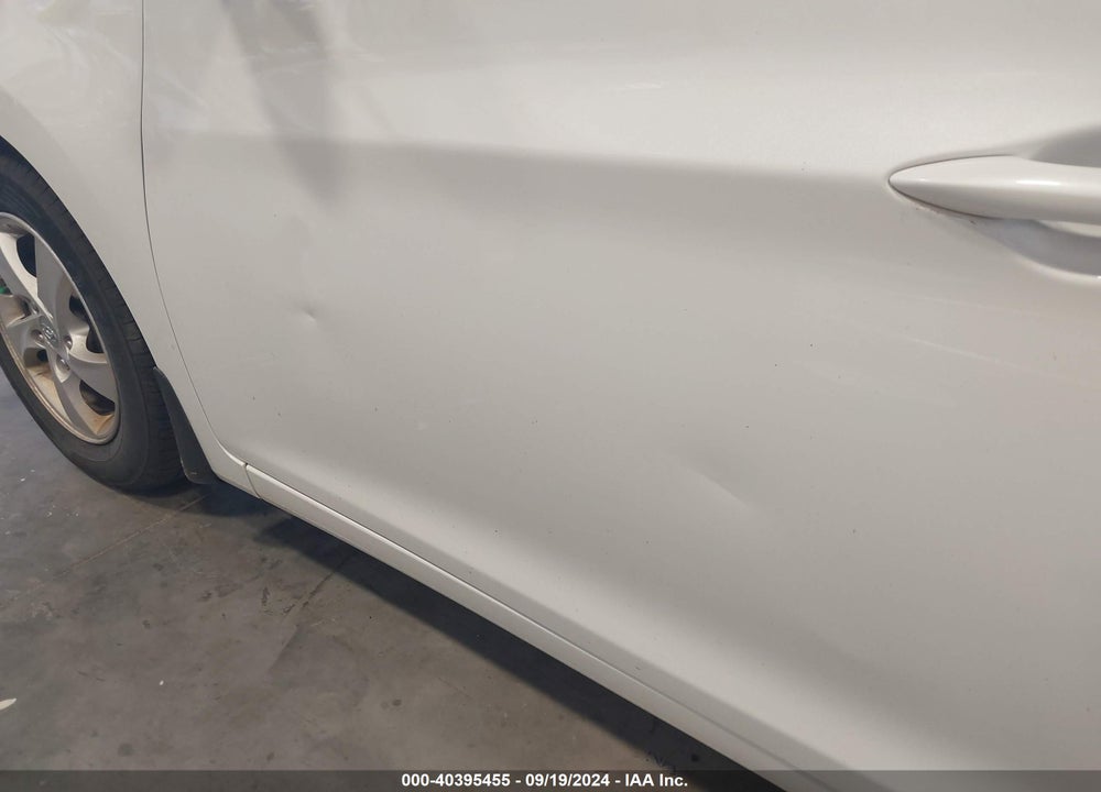 2015 HYUNDAI ELANTRA SE VIN: 5NPDH4AE7FH602062