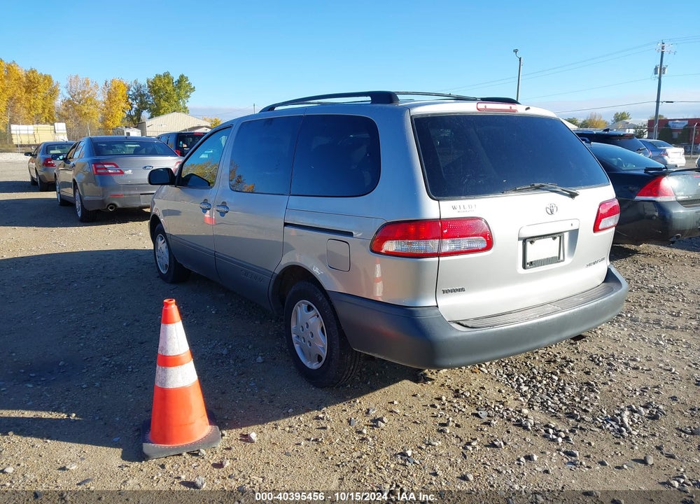 2001 TOYOTA SIENNA LE VIN: 4T3ZF13C31U402559