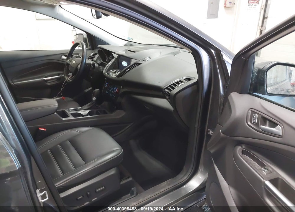 2018 FORD ESCAPE TITANIUM VIN: 1FMCU9J90JUD60524