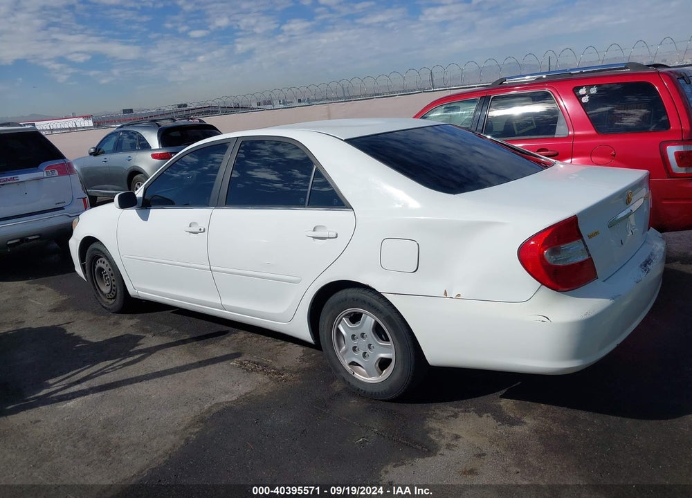 2002 TOYOTA CAMRY LE VIN: JTDBE32K620029273