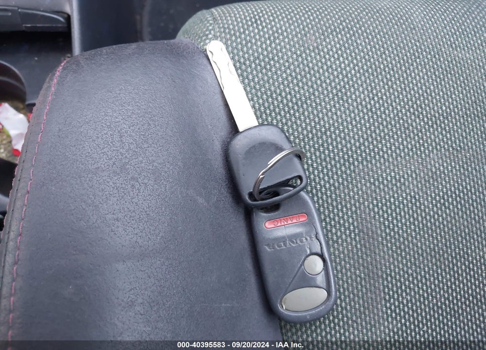 2004 HONDA CIVIC SI VIN: SHHEP335X4U501154