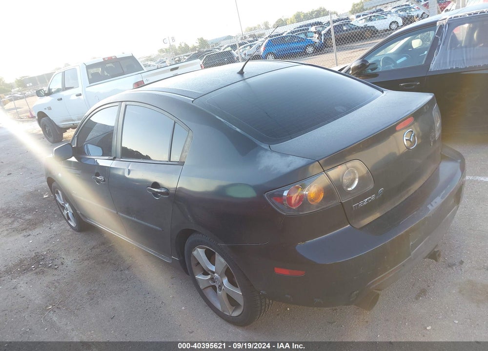 2005 MAZDA 3 S VIN: JM1BK323851305677