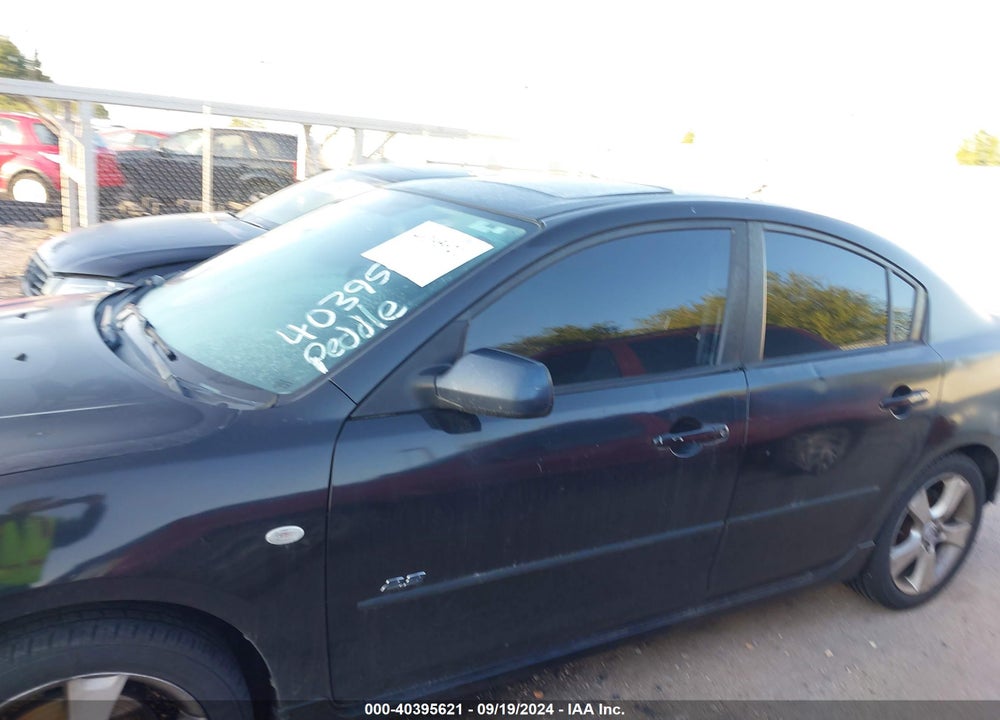 2005 MAZDA 3 S VIN: JM1BK323851305677