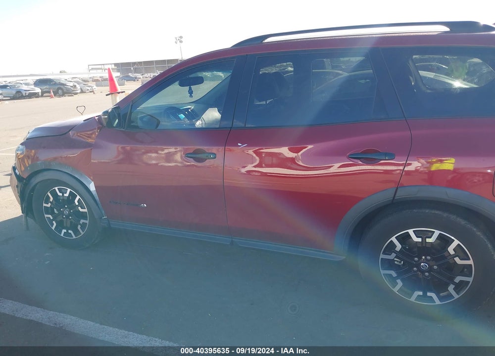 2020 NISSAN PATHFINDER SV 2WD VIN: 5N1DR2BN3LC648085