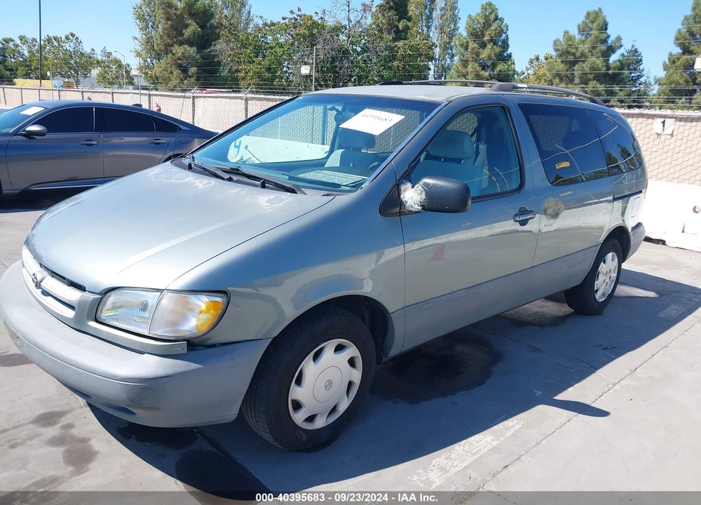 1998 TOYOTA SIENNA LE VIN: 4T3ZF13C3WU078651