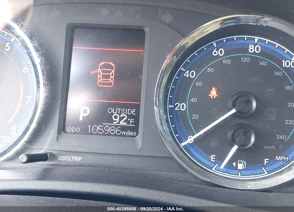 2018 TOYOTA COROLLA LE VIN: 2T1BURHE6JC099478