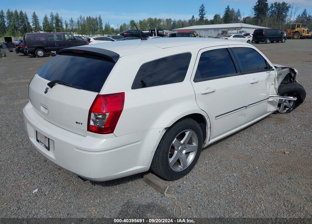 2008 DODGE MAGNUM SXT VIN: 2D4FV37VX8H172156