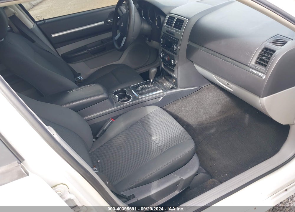 2008 DODGE MAGNUM SXT VIN: 2D4FV37VX8H172156