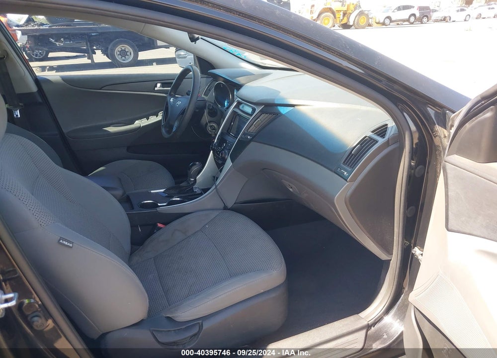 2013 HYUNDAI SONATA GLS VIN: 5NPEB4AC6DH521412