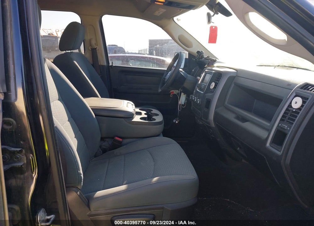 2019 RAM 1500 CLASSIC EXPRESS QUAD CAB 4X4 6'4 BOX VIN: 1C6RR7FT3KS531487
