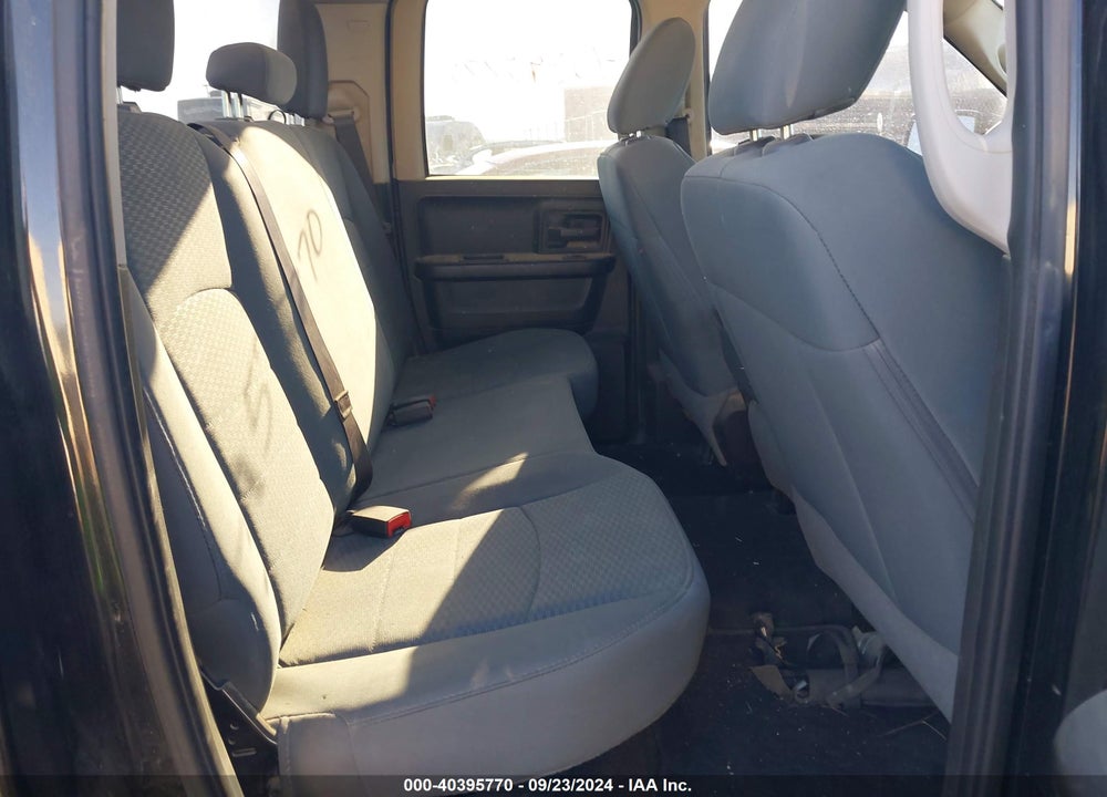 2019 RAM 1500 CLASSIC EXPRESS QUAD CAB 4X4 6'4 BOX VIN: 1C6RR7FT3KS531487